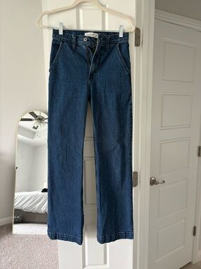 Abercrombie & Fitch High-Rise 90s Relaxed Jeans